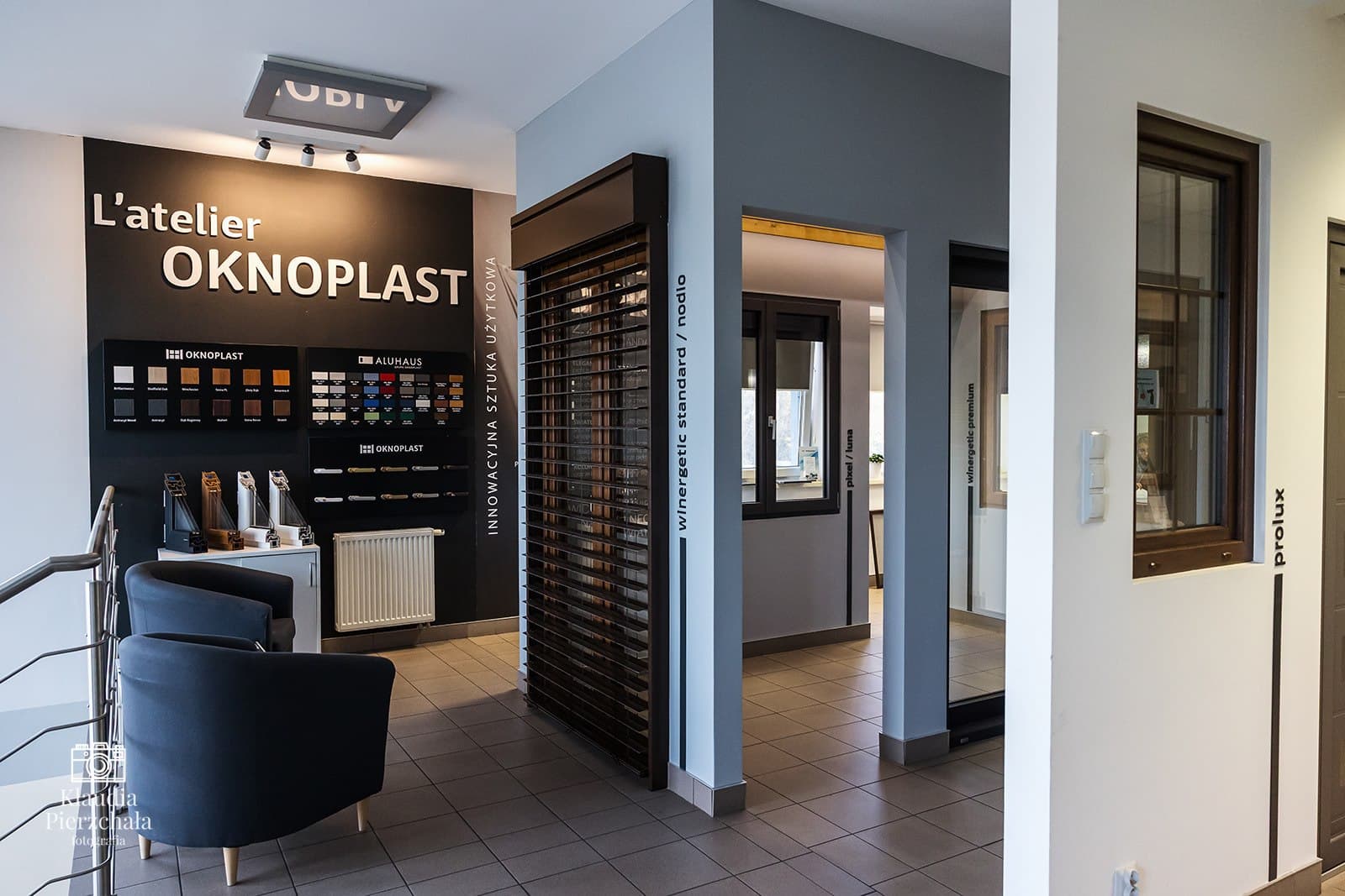 L'atelier Oknoplast — ekspozycja wzorów i kolorów profili okiennych
